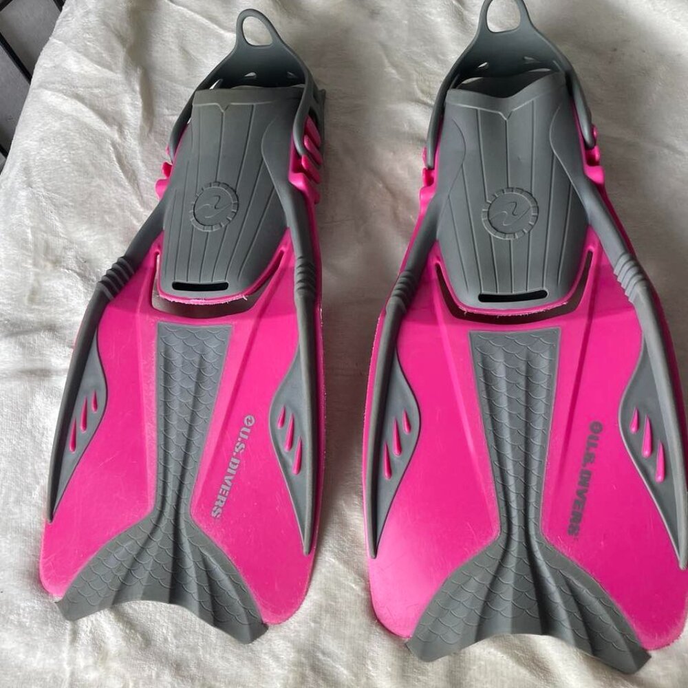 EUC U.S. Divers Women's Pink & Gray Snorkeling Scuba Fins size L/XL